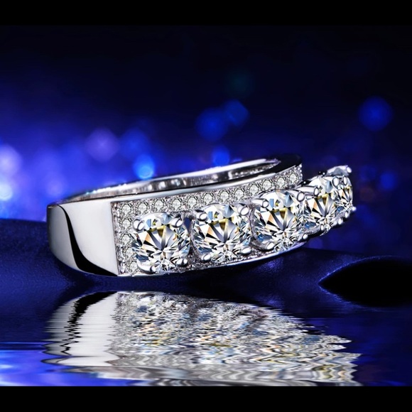 Ring - Picture 5 of 7